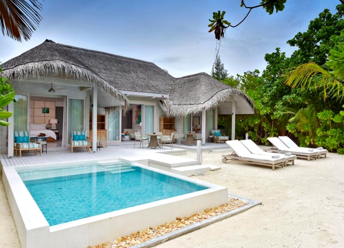 房型内部设施图片参考，如无边泳池与电视及音响， 大海滩泳池别墅-Grand Beach Pool Villa maldievs(肯尼呼拉岛|卡努呼拉 Kanuhura Maldives) 